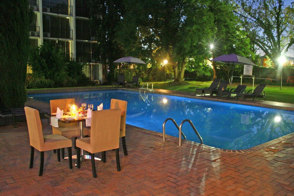 Oudtshoorn Inn Hotel Εξωτερικό φωτογραφία